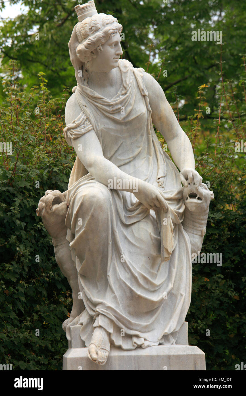 Garden Statue High Resolution Stock Photography And Images Alamy