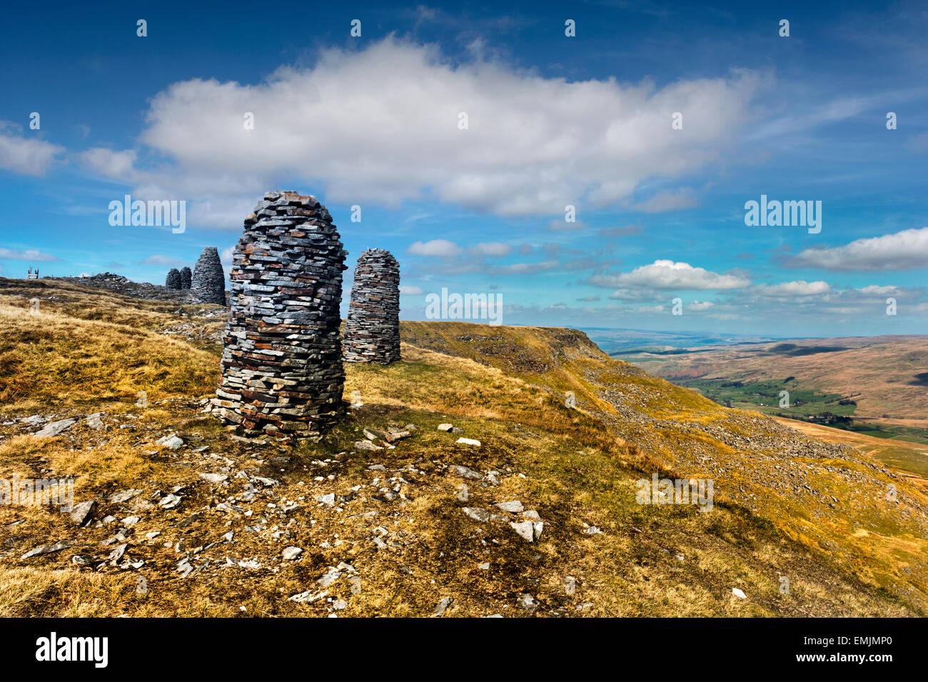 Wild Boar Fell, near Kirkby Stephen, Eden Valley, Cumbria, UK, with stone cairns. A popular destination for walkers. Stock Photo