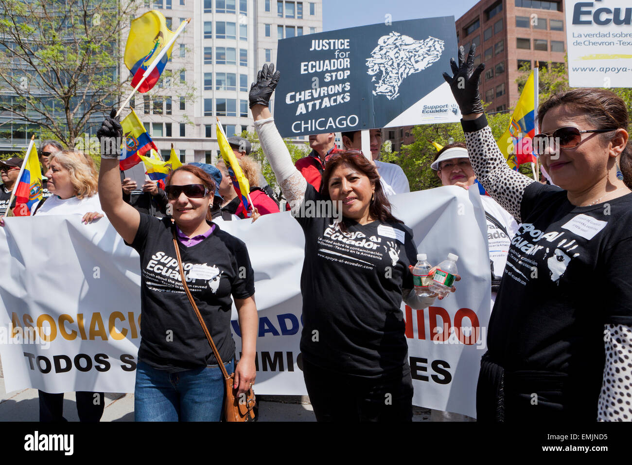 Tuesday, April 21, 2015, Washington, DC: Ecuadorean-Americans and Amazonian community members protest against Chevron 's Arbitration Tribunal hearings, demanding full responsibility for the alleged damage to the Amazonian environment and its inhabitants. Credit:  B Christopher/Alamy Live News Stock Photo