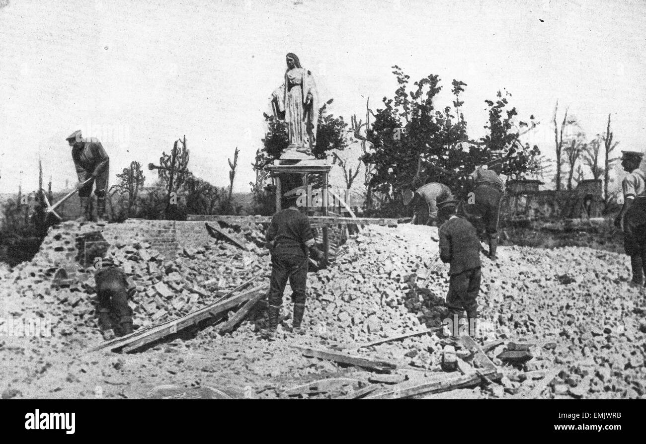 The Miracle of Montauban - The Virgin of Montauban stood amidst a chaos of destruction, serene, benign, the only thing that the shells had spared, World War I Stock Photo