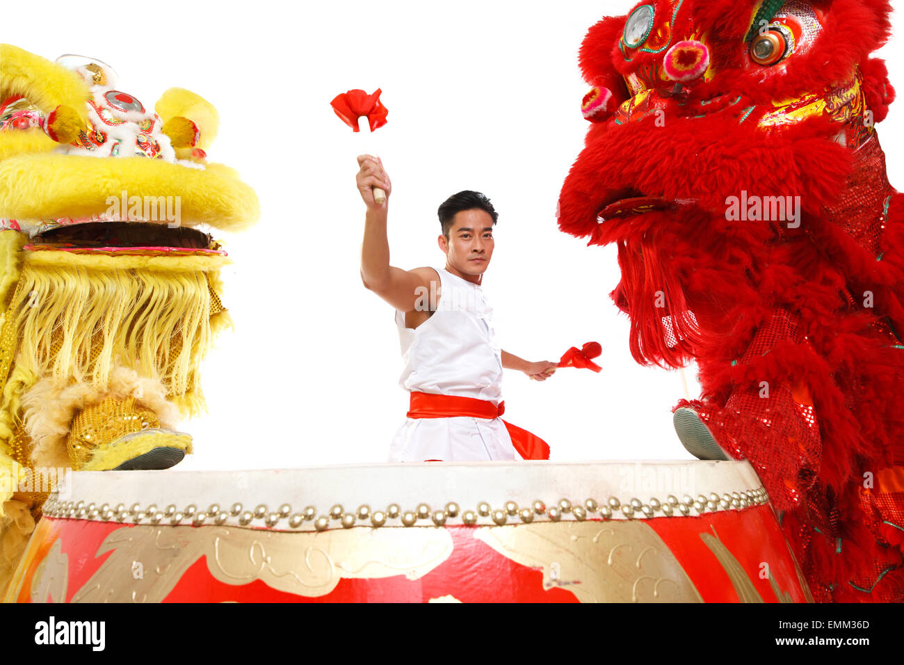 The drums and the lion dance Stock Photo - Alamy
