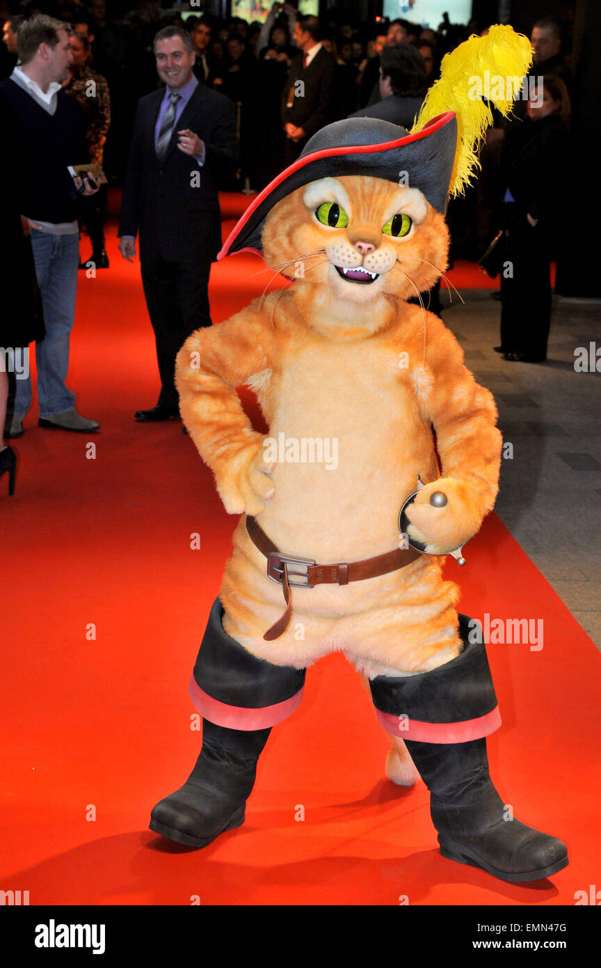 Puss In Boots Costume High Resolution Stock Photography and Images Alamy