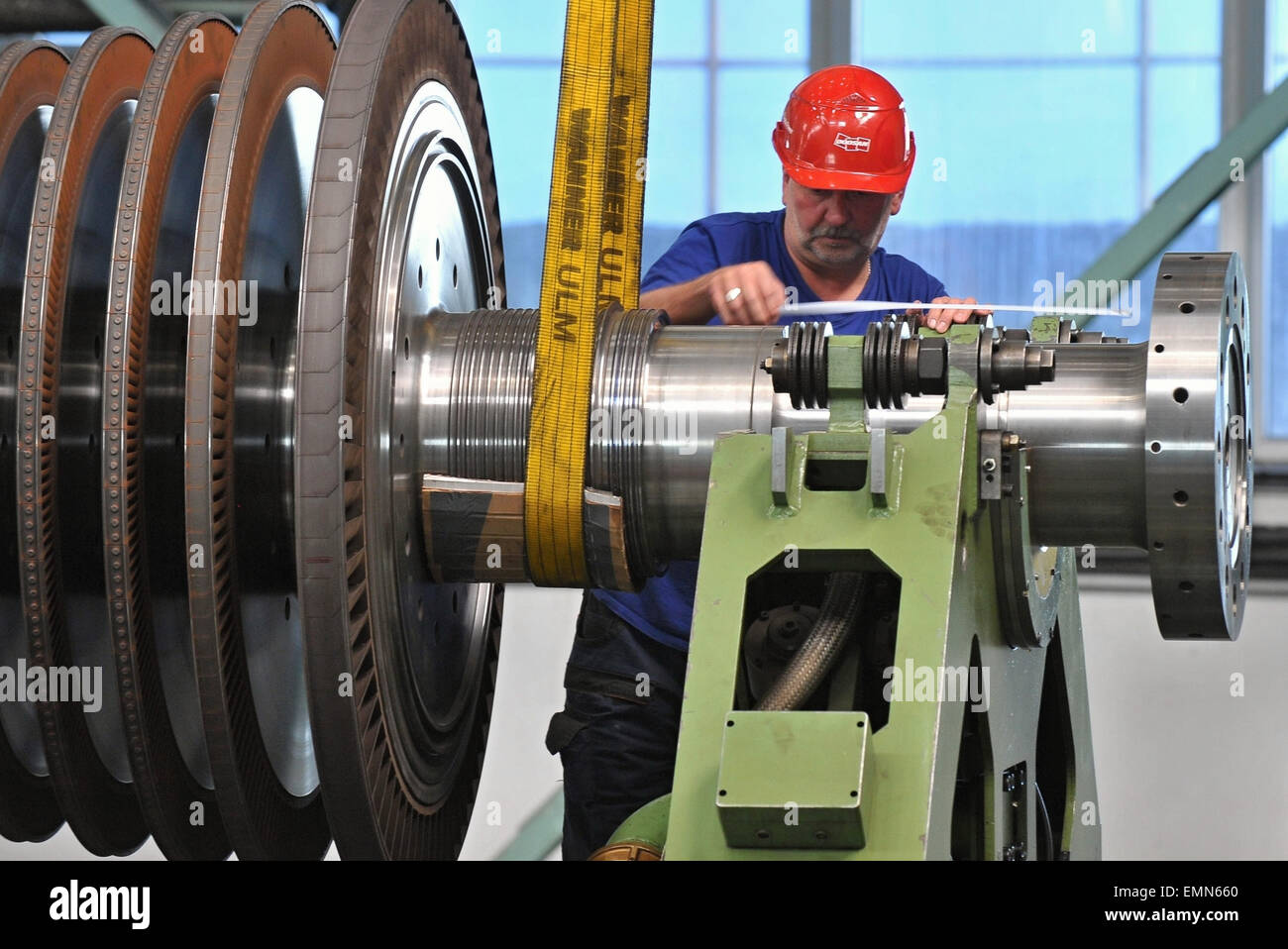 Pilsen, Czech Republic. 22nd Apr, 2015. Turbine manufacturer Doosan Skoda Power plant in Pilsen, Czech Republic, on Wednesday, April 22, 2015. © Pavel Nemecek/CTK Photo/Alamy Live News Stock Photo