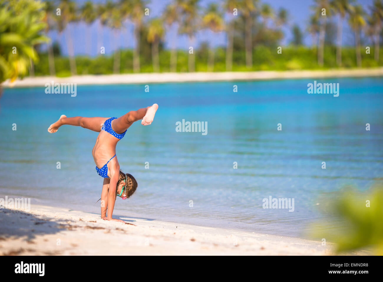 Cartwheel Child Stock Photos & Cartwheel Child Stock Images Page 3 Alamy