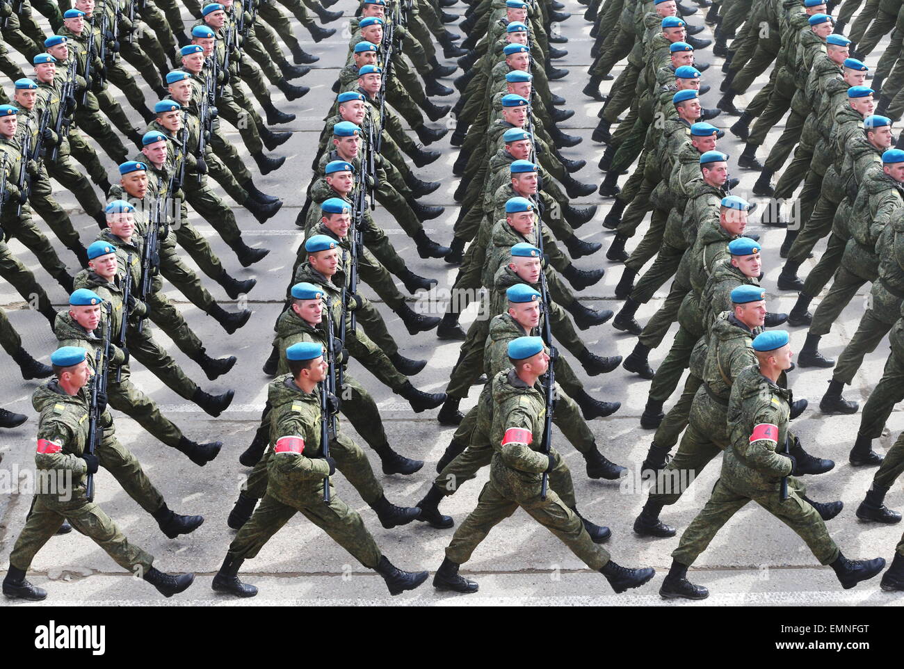 День победы парад 2020 года. Коробка на параде. Российская армия парад. Строй солдат. Военный парад.