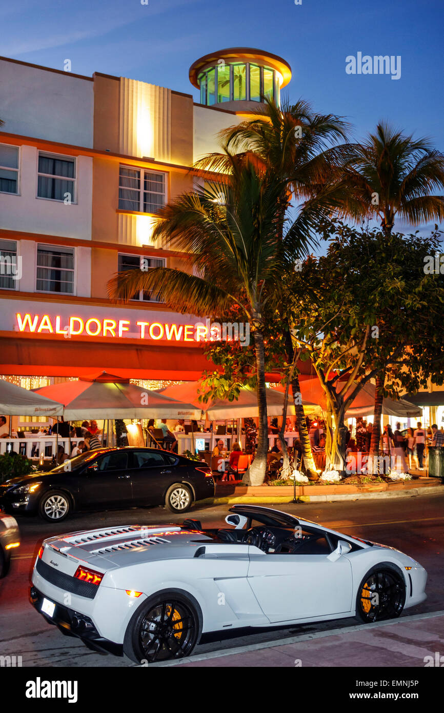 Miami Beach Florida,Ocean Drive,Waldorf Towers,hotel,night evening