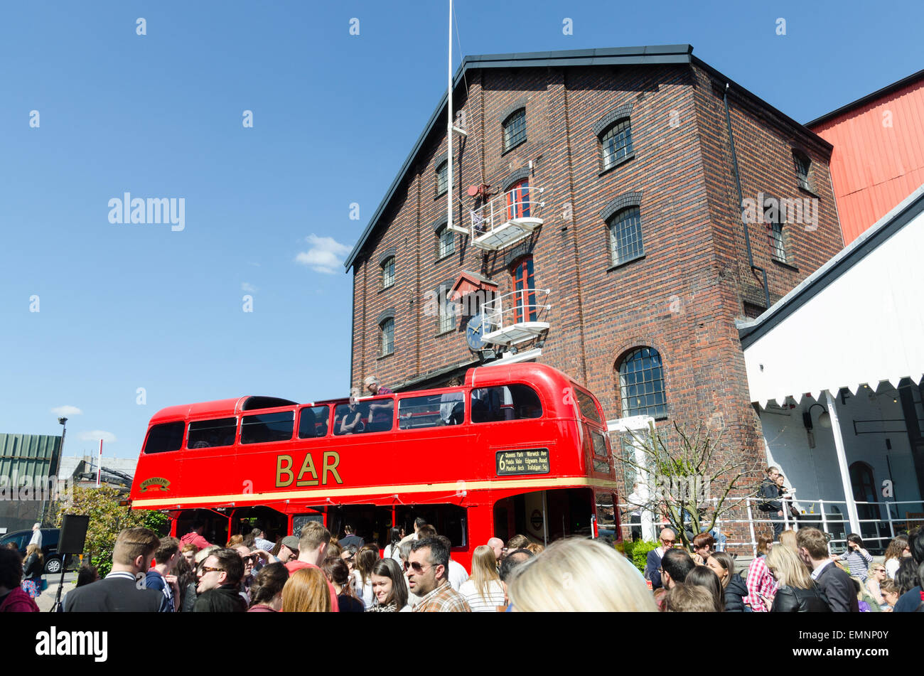 Visitors enjoying the Digbeth Food Festival in Birmingham Stock Photo ...