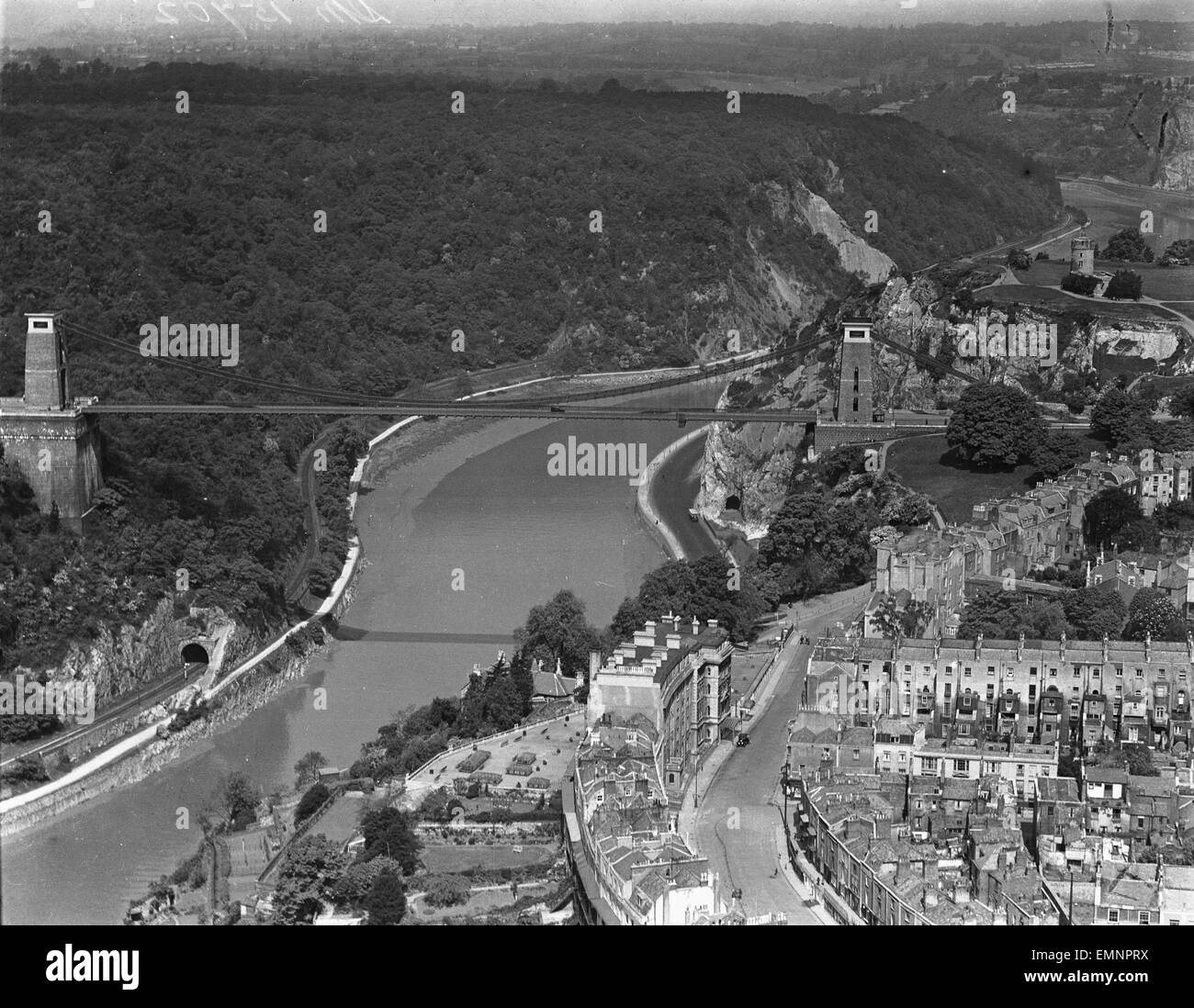 Clifton suspension bridge images hires stock photography and images