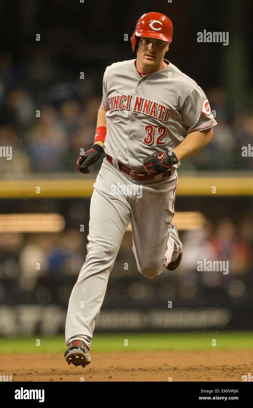 April 21, 2015: Cincinnati Reds right fielder Jay Bruce #32 rounds second  base after hitting a grand slam during the Major League Baseball game  between the Milwaukee Brewers and the Cincinnati Reds