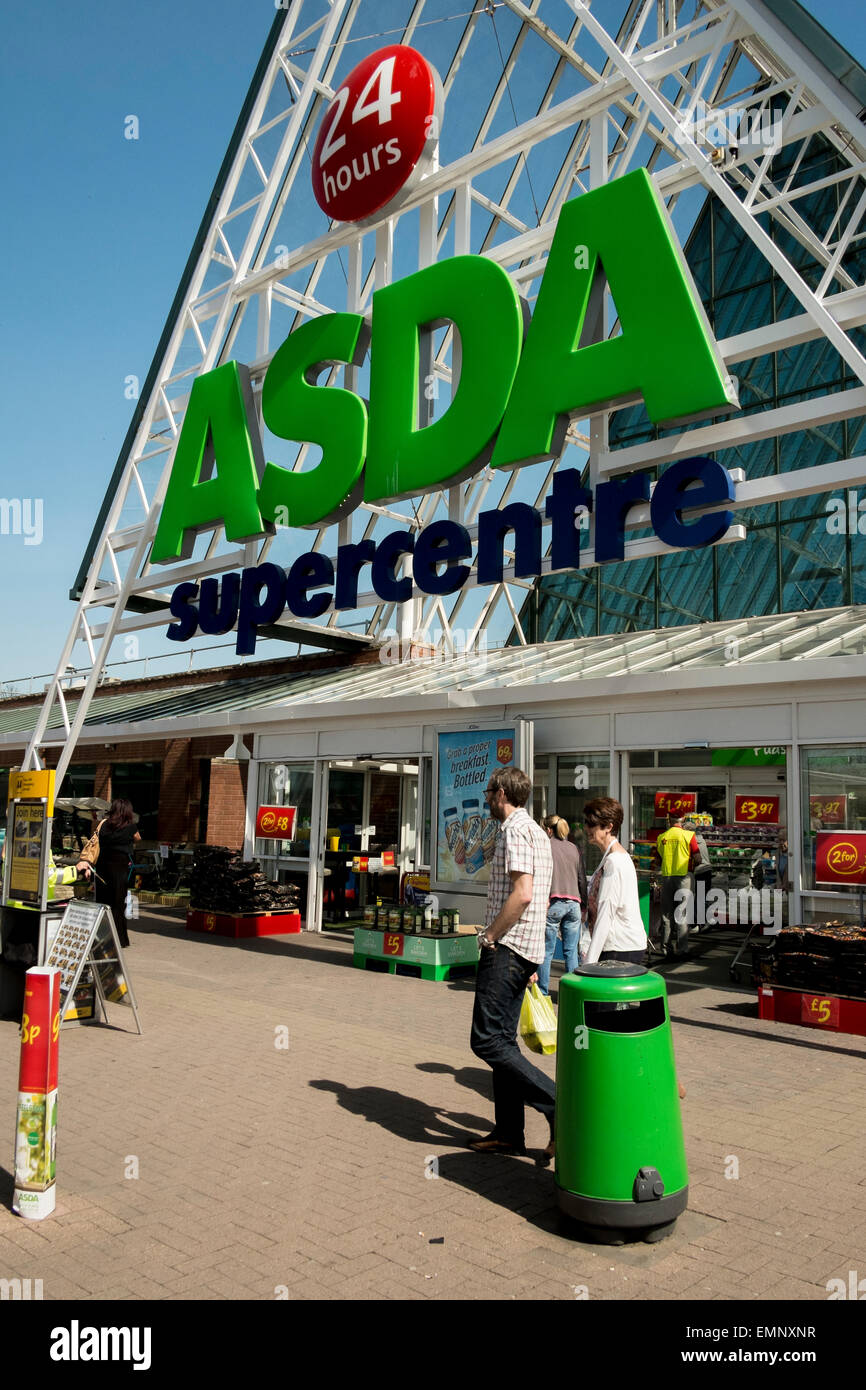 24 hours asda supermarket Pudsey leeds West Yorkshire United Kingdom Stock Photo