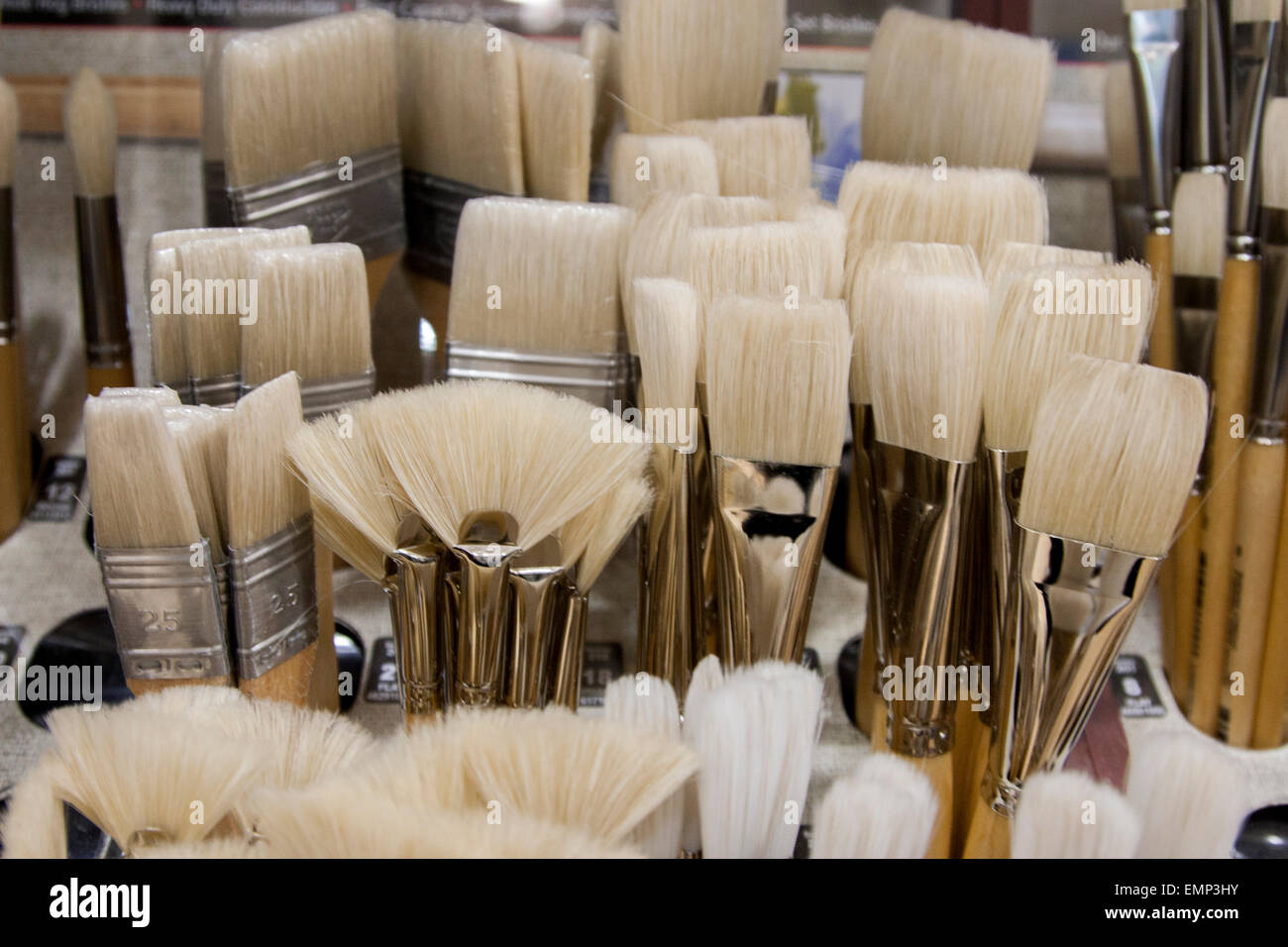 Paint brushes for sale hi-res stock photography and images - Alamy