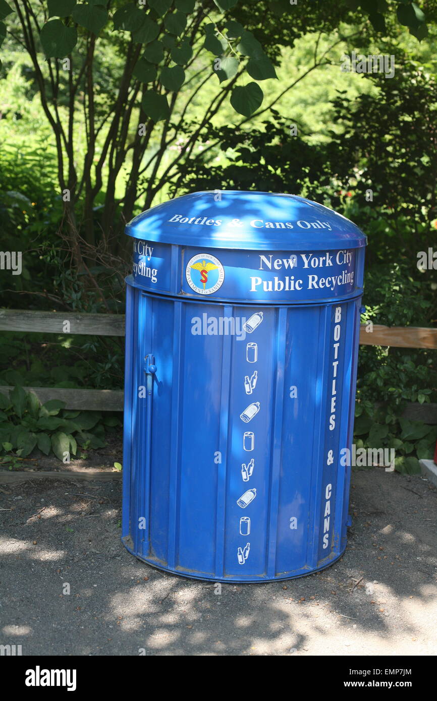 Recycling bin in New York City Stock Photo Alamy
