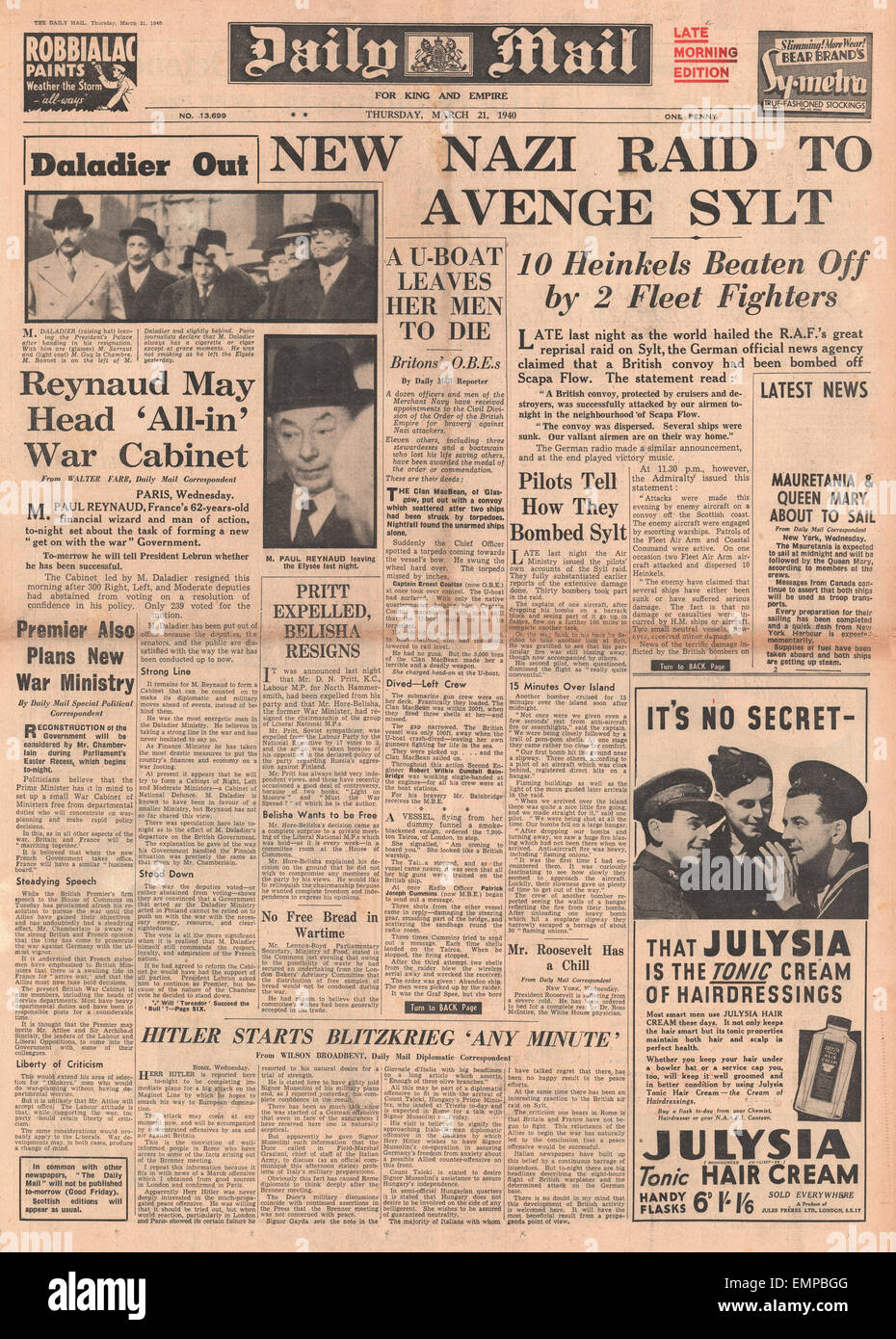1940 front page Daily Mail German Bombers avenge raid on Syltand Daladier resigns Stock Photo