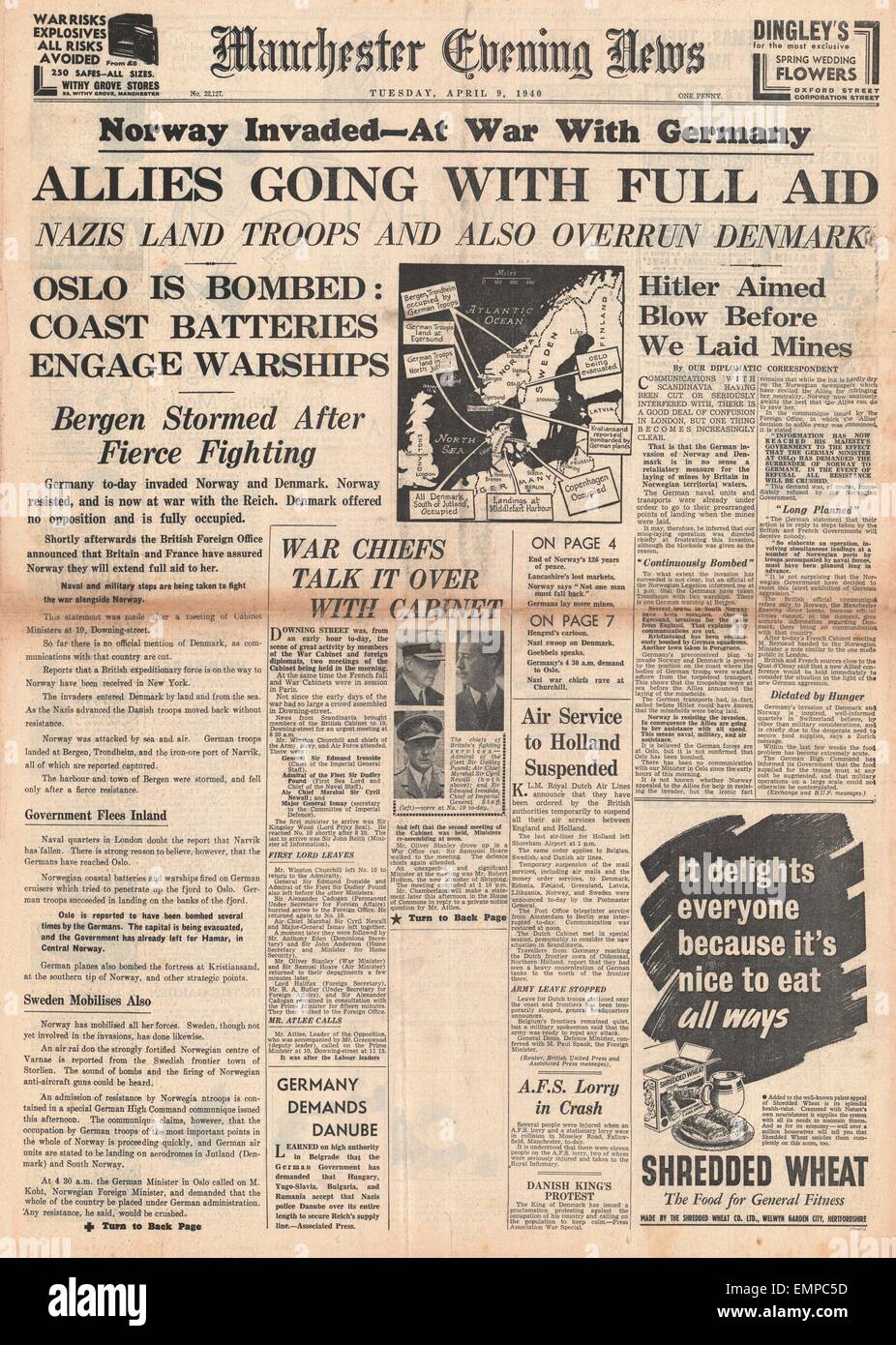 1940 front page Manchester Evening News Germany invades Norway Stock Photo