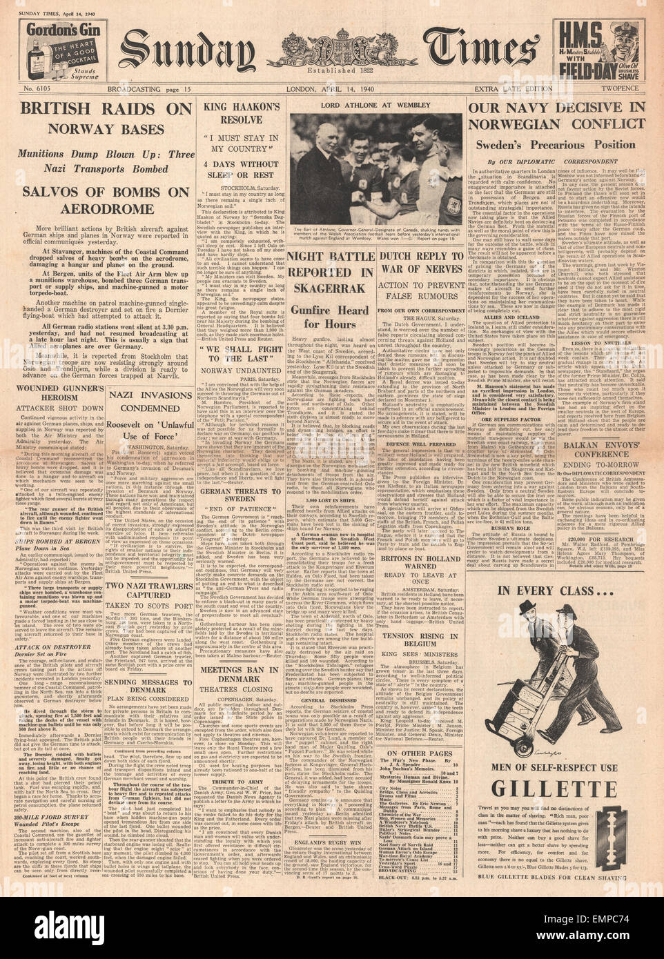 1940 front page Sunday Times RAF raid German positions in Norway Stock Photo