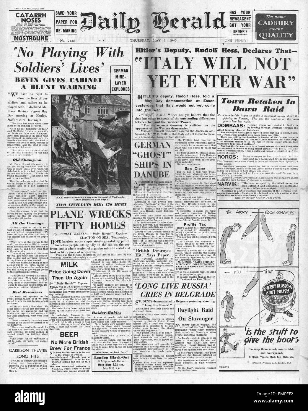 1940 front page Daily Herald Rudolf Hess Declares Italy will not enter War Stock Photo
