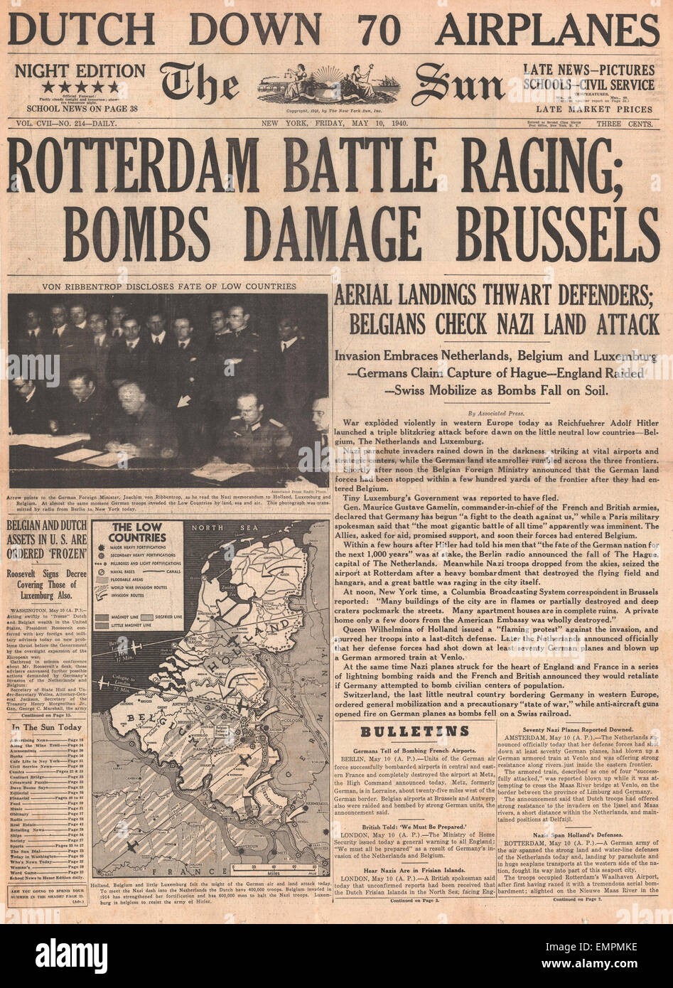 1940 front page The Sun (New York) Germany Invades Holland Stock Photo