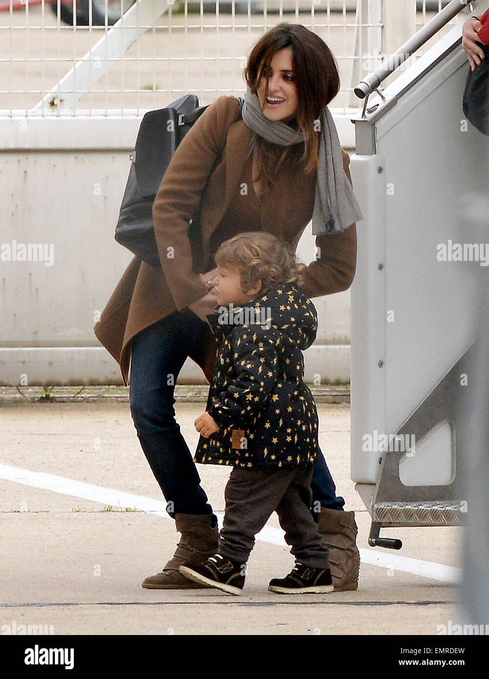 Javier Bardem And Son Leo High Resolution Stock Photography And Images Alamy