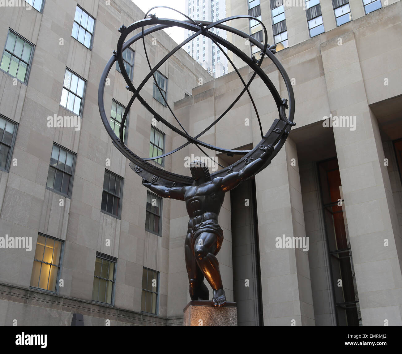 USA. New York City. Statue of Titan Atlas, by Lee Lawrie, 1937. Art Deco style. Rockefeller Center. 5th Avenue. Manhattan. Stock Photo