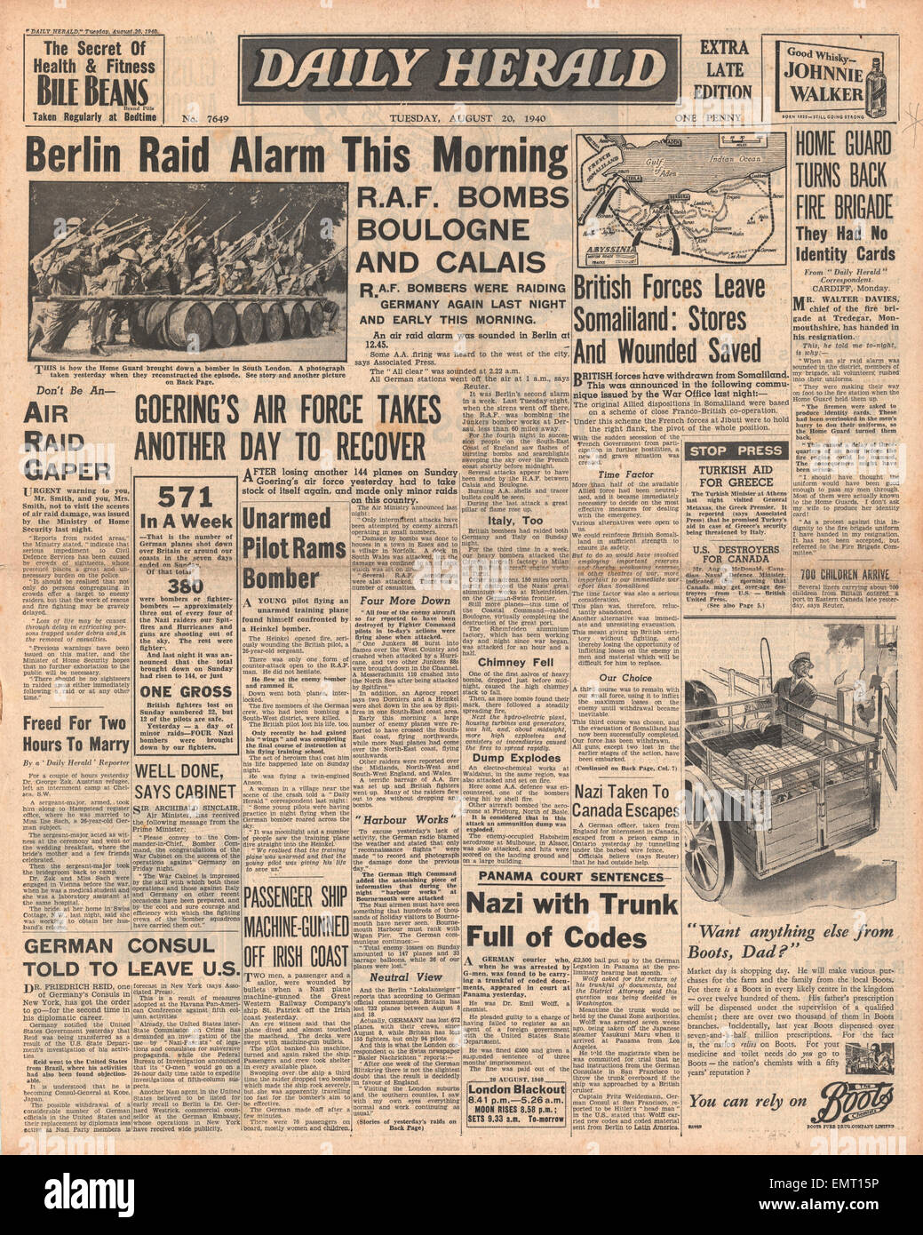 1940 front page Daily Herald RAF bombing rain on Boulogne Calais British troops leave Somaliland Stock Photo