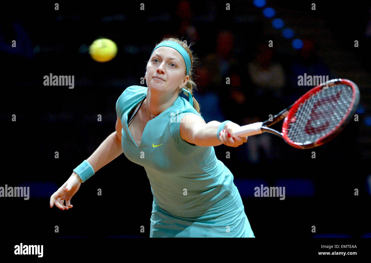 Petra Kvitova of Czech Republic plays a forehand against Madison Brengle of  the USA the during the last sixteen at the WTA Tennis Tournament in  Stuttgart, Germany, 23 April 2015. Photo: MARIJAN MURAT/dpa