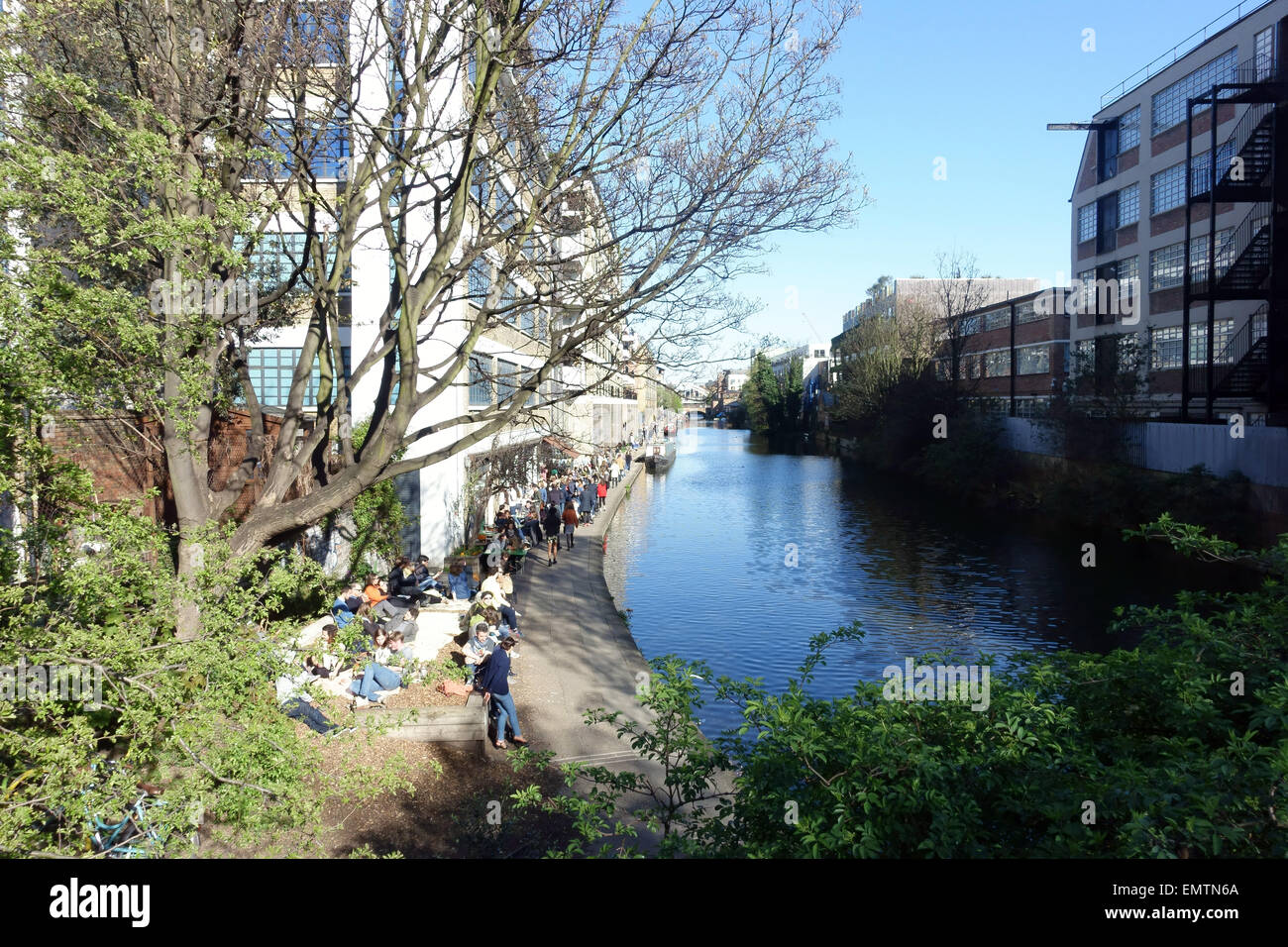 Regents Canal in Haggerston, East London Stock Photo