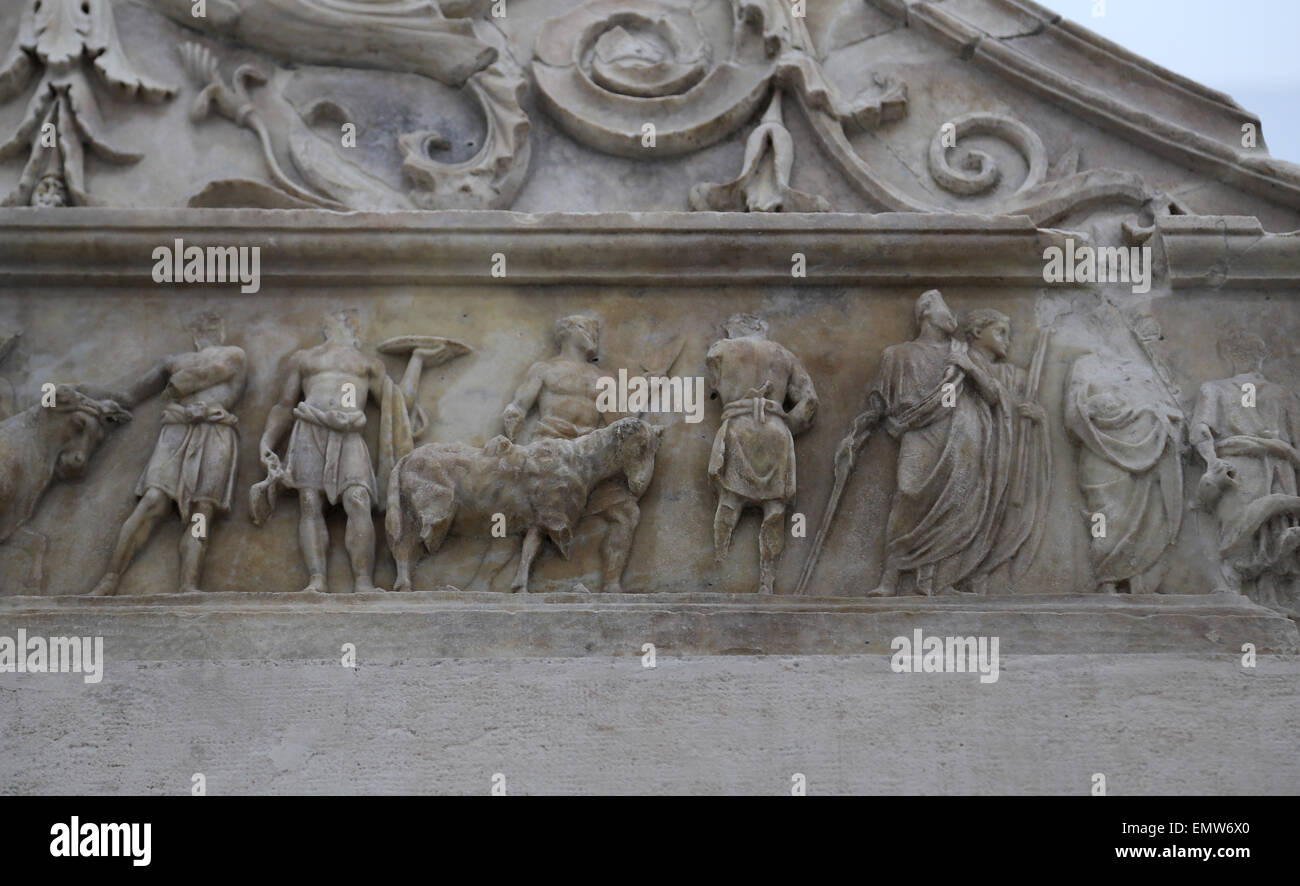Italy. Rome. Ara Pacis Augustae. Altar dedicated to Pax. 13-9 BC. Scene of the sacrifice of a Bull and a lamb. Stock Photo