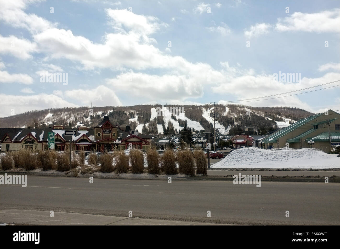 Mont saint sauveur quebec hires stock photography and images Alamy