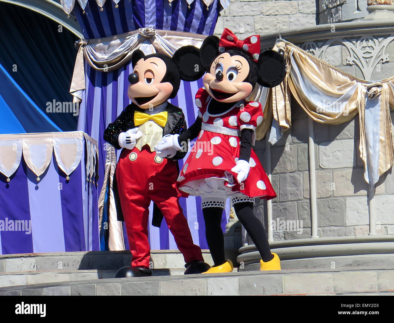 Minnie mouse disney world hi-res stock photography and images