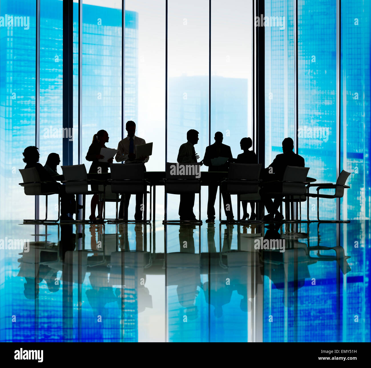 Business meeting table hi-res stock photography and images - Alamy