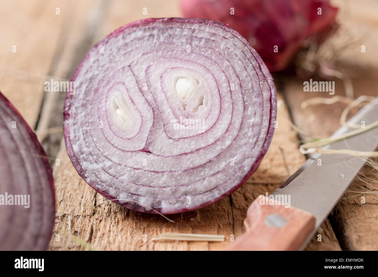 Half red onion hi-res stock photography and images - Alamy