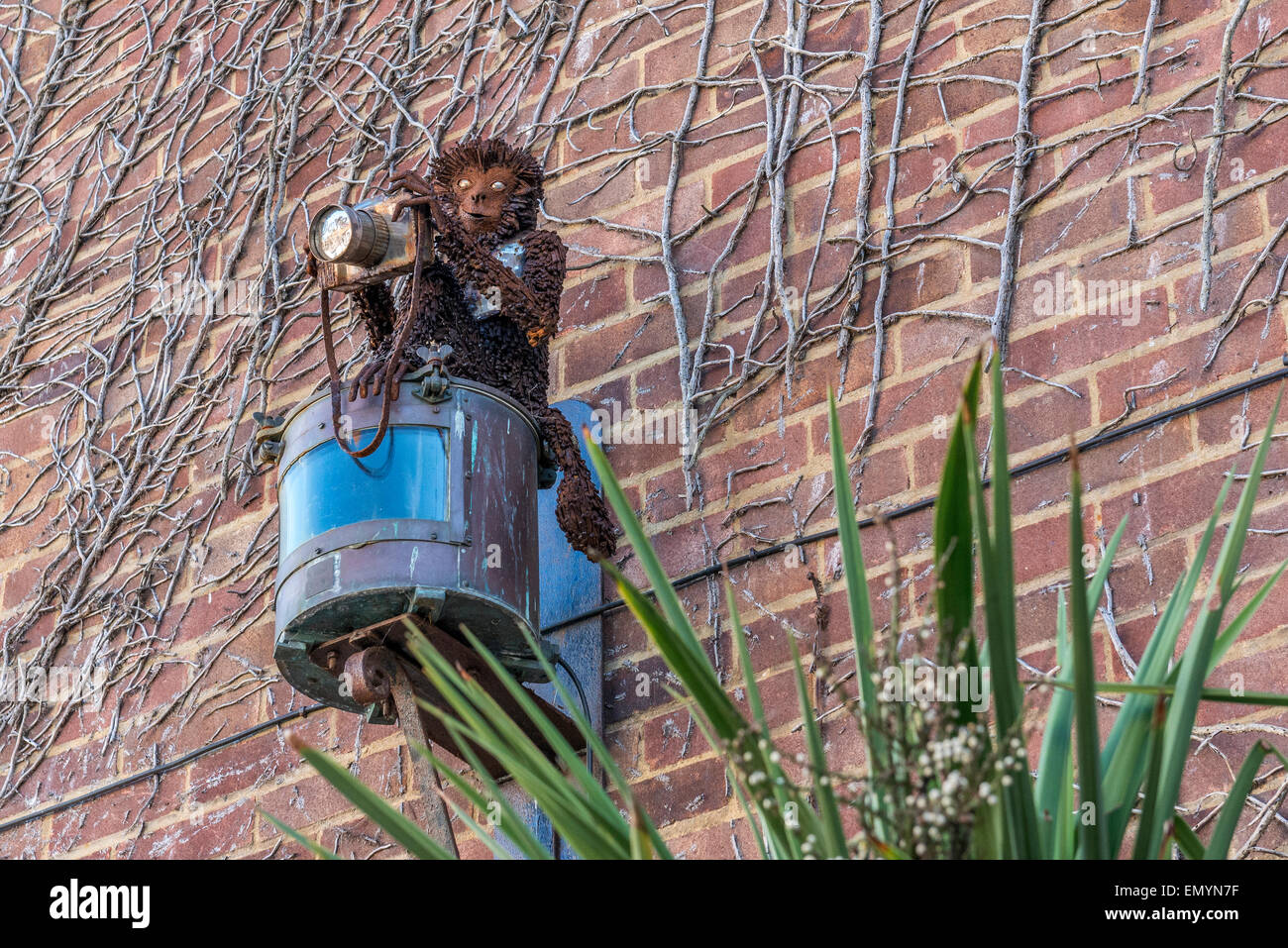 Stainless steel Squirrel monkey memorial statue to Old Town legend