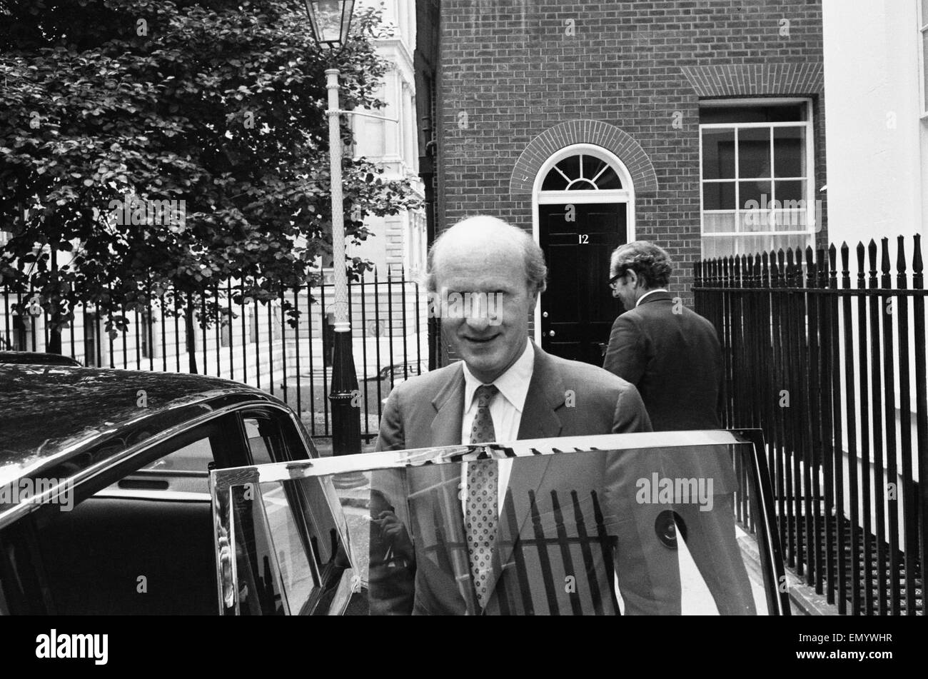 Chancellor of the Exchequer Anthony Barber leaves Downing Street for the House of Commons on Prime Minister Edward Heath's 57th birthday. 9th July 1973. Stock Photo