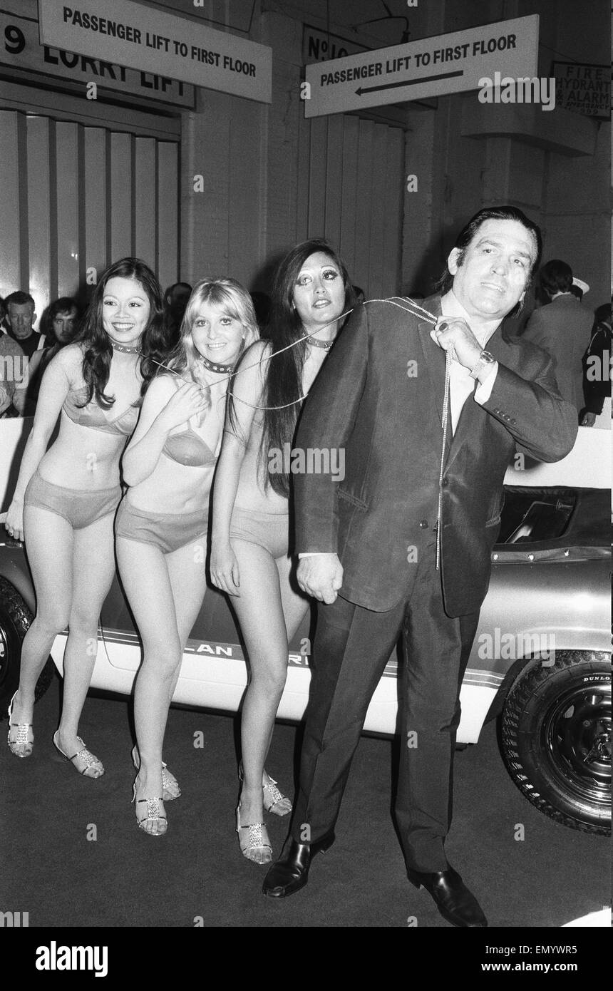General scenes from the 1971 Earls Court motor show 19th October 1971 Stock Photo
