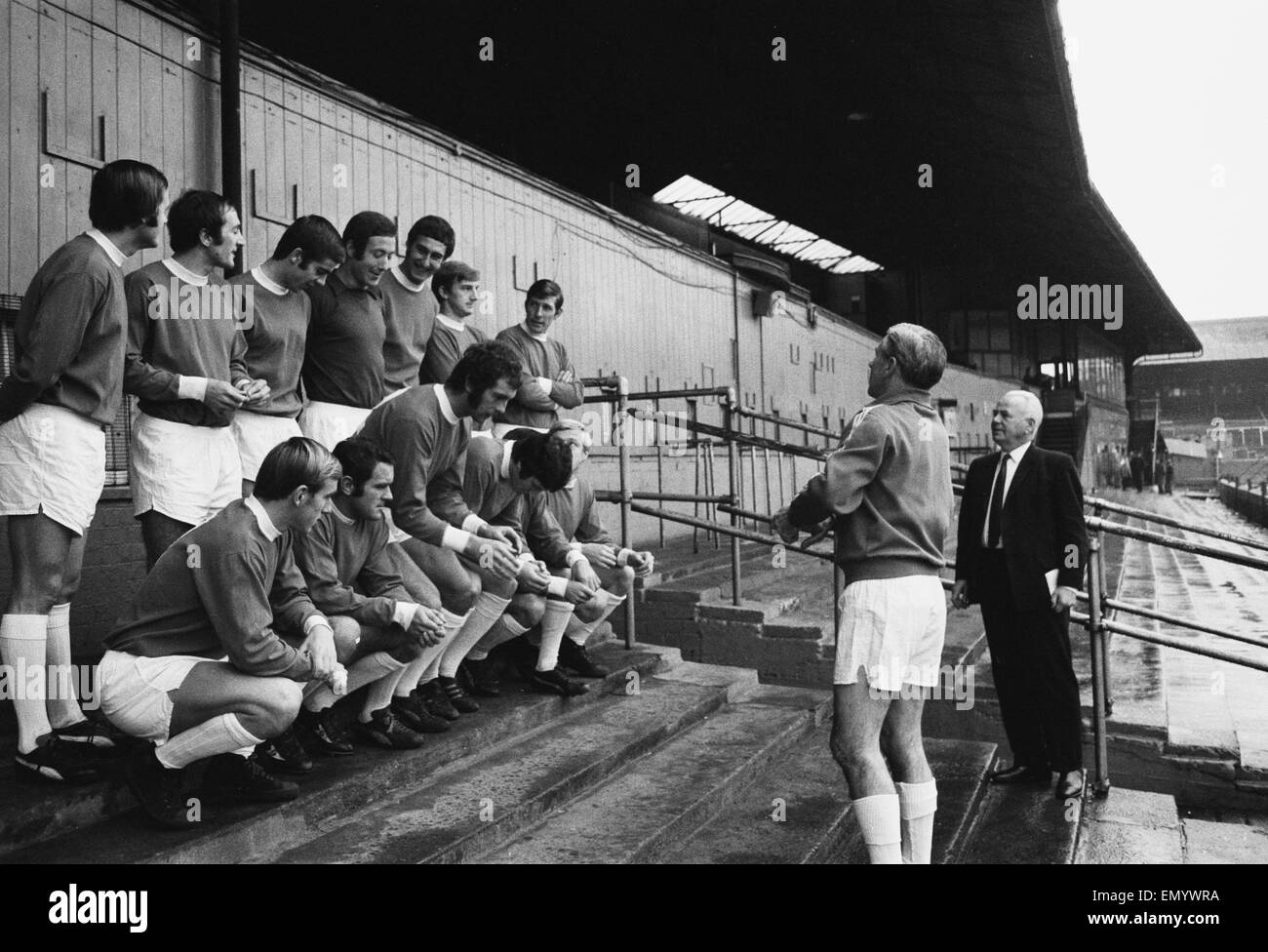The Bristol Rovers football team with manager Bill Dodgin at their Eastville Stadium home. 16th November 1970. Stock Photo