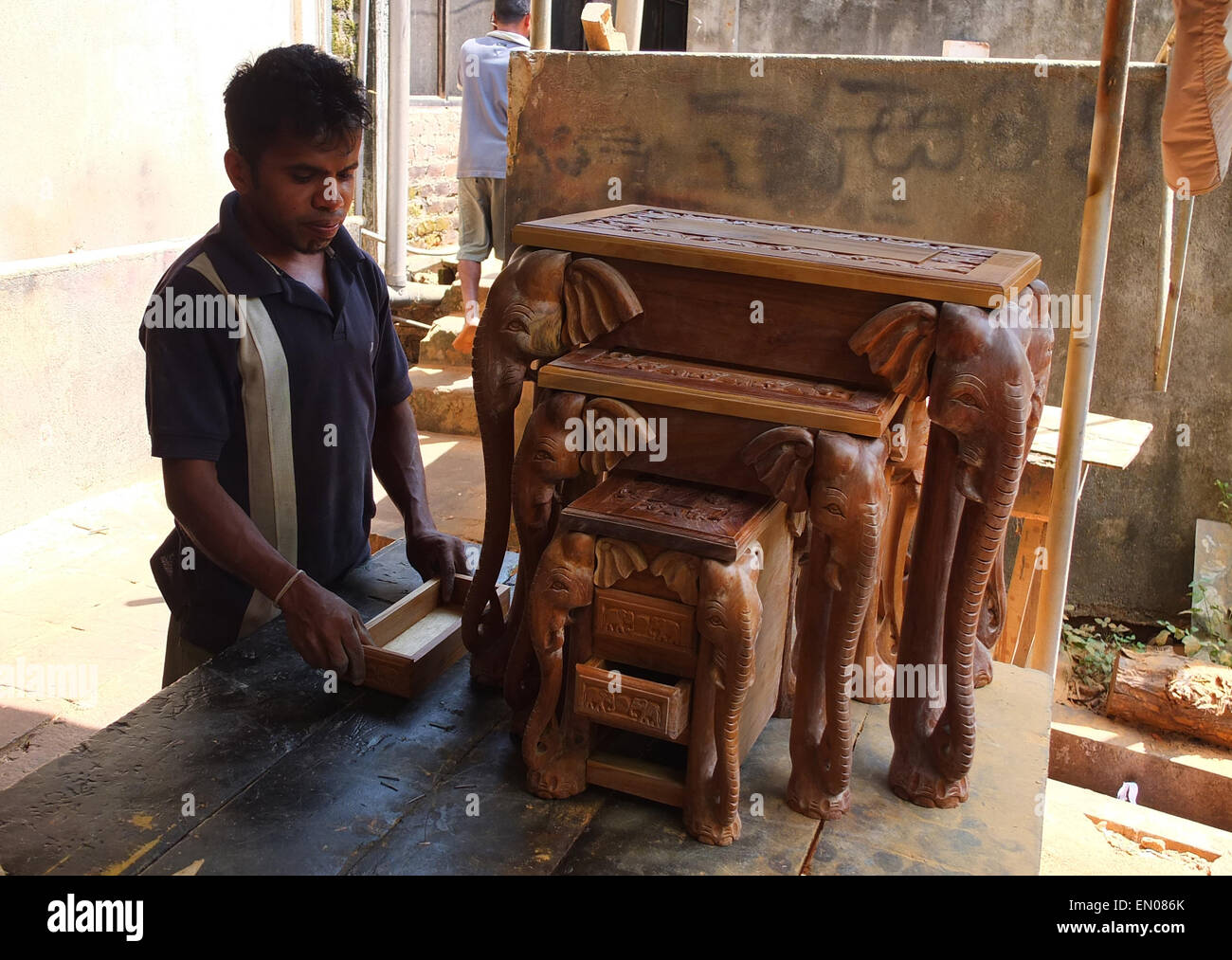 SRI LANKA wood carving Lakruka at Arangala,Naula Stock Photo