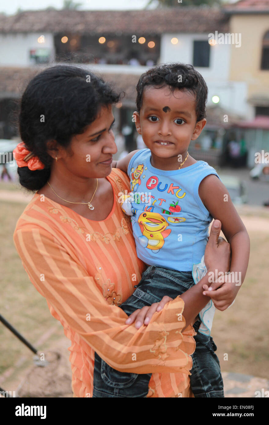 SRI LANKA sinhalese mother with her son Stock Photo