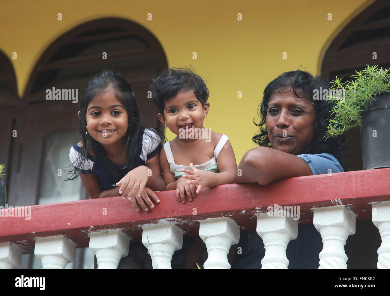 Sri Lanka: sinhalese children in Galle Fort Stock Photo