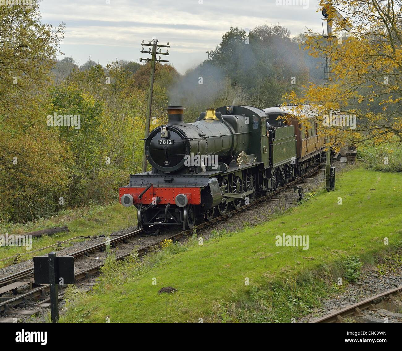 GWR 'Manor' No 7812 approaches Highley from the South Stock Photo