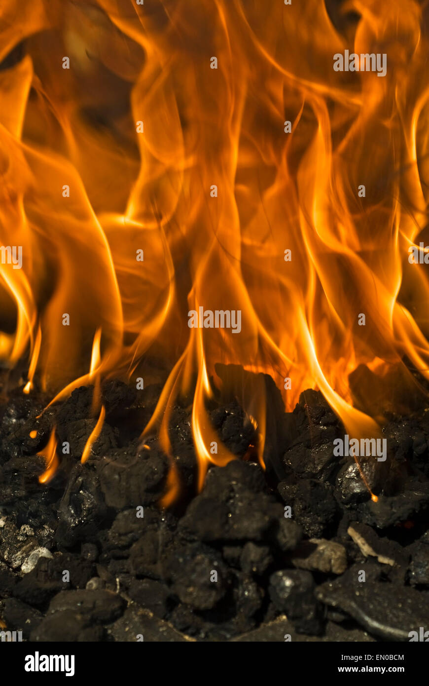 Coal fire hires stock photography and images Alamy