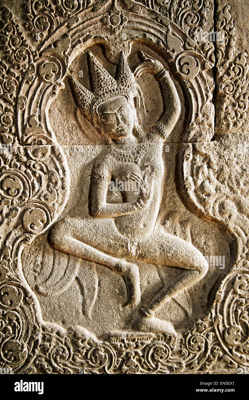 Bas relief sculpture of dancer in Angkor Wat Cambodia Stock Photo Alamy