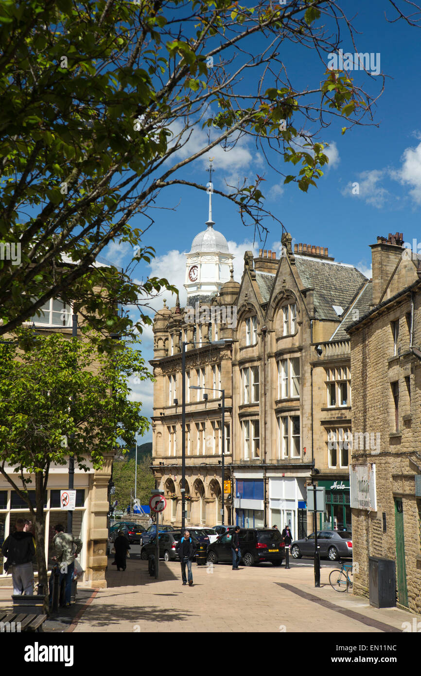 UK, England, Yorkshire, Bradford, buildings in North Parade from