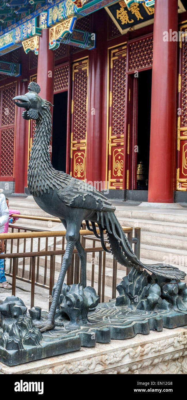 China, Beijing . Summer imperial Palace. Figures of mythical creatures ...