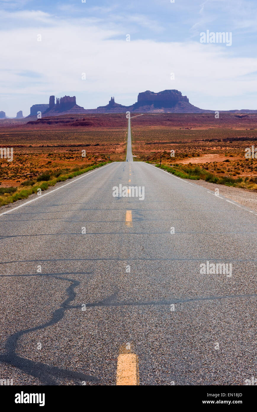 Highway 163 monument valley road hires stock photography and images Alamy