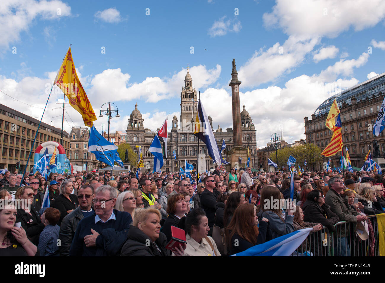 Demonstration george square glasgow hi-res stock photography and images ...