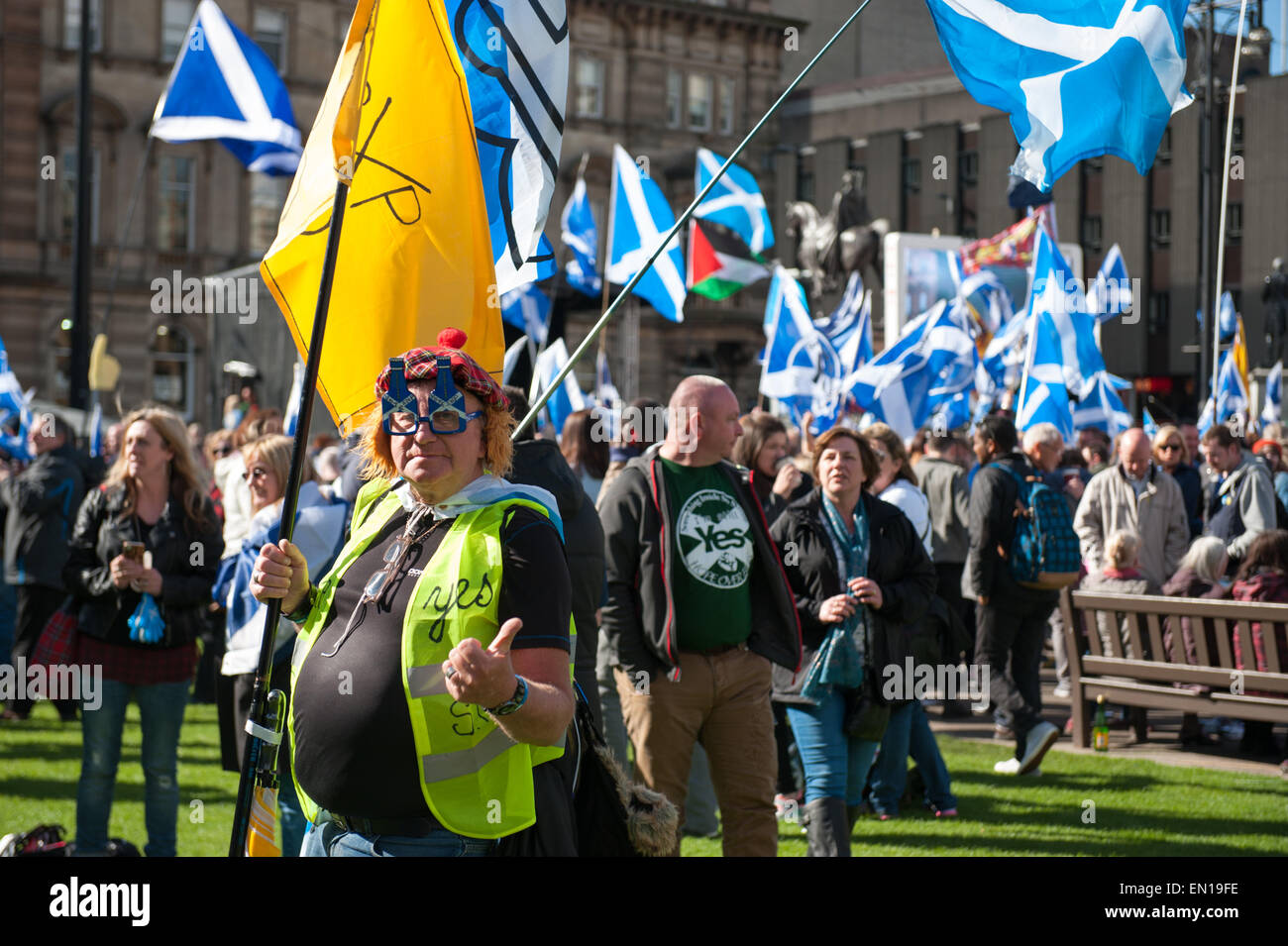 Glasgow, Scotland, UK. 25th Apr, 2015. Thousands of people gather in George Square, aka 'Freedom Square' for pro-SNP and anti-austerity rally Credit:  Tony Clerkson/Alamy Live News Stock Photo