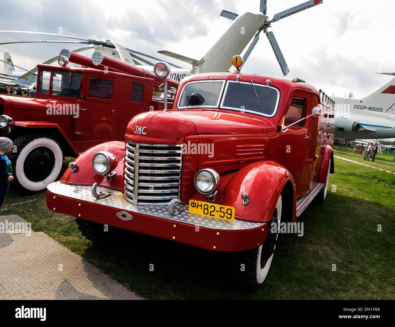 Vintage fire truck hi-res stock photography and images - Alamy