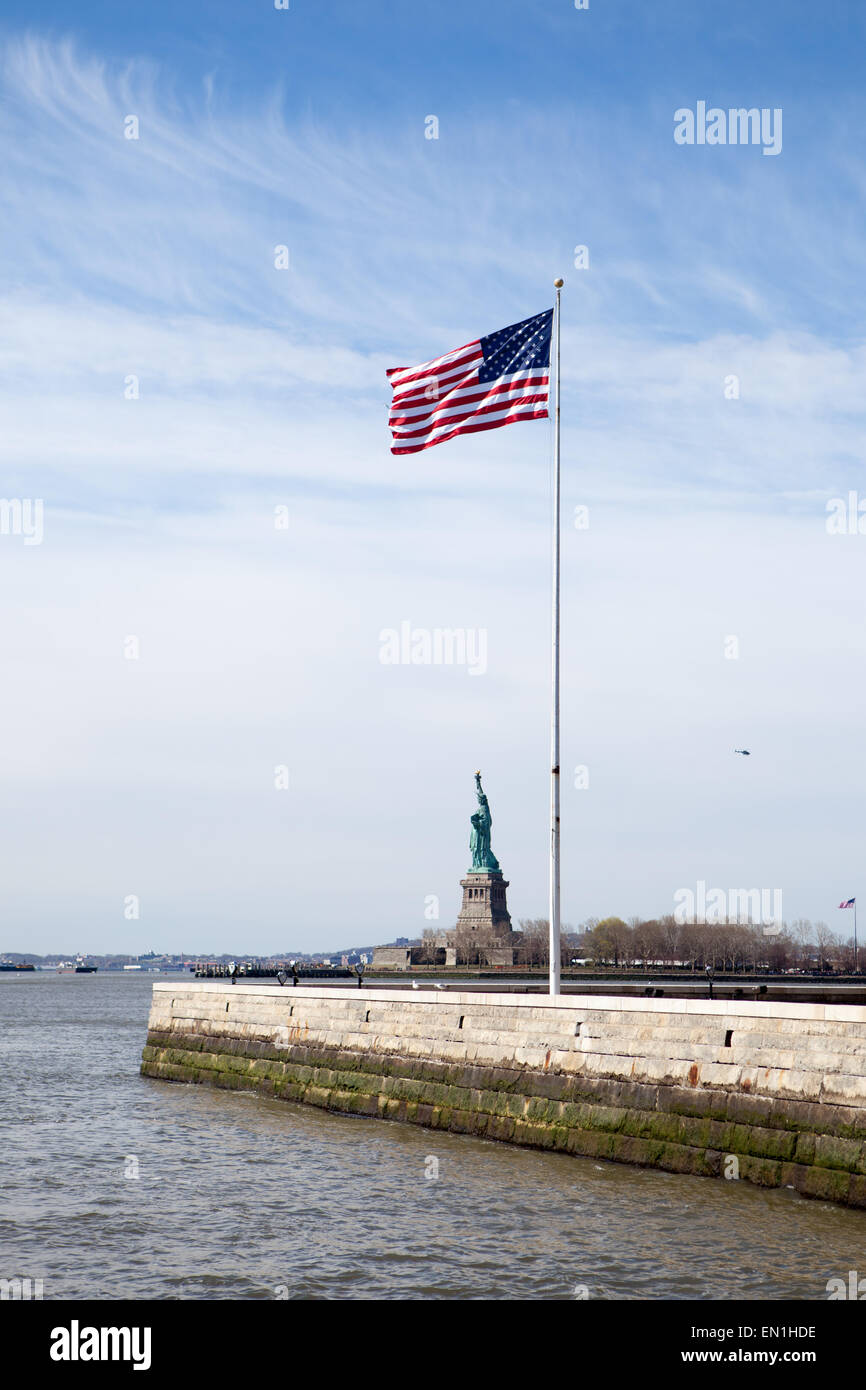American flag, statue of liberty hi-res stock photography and images ...