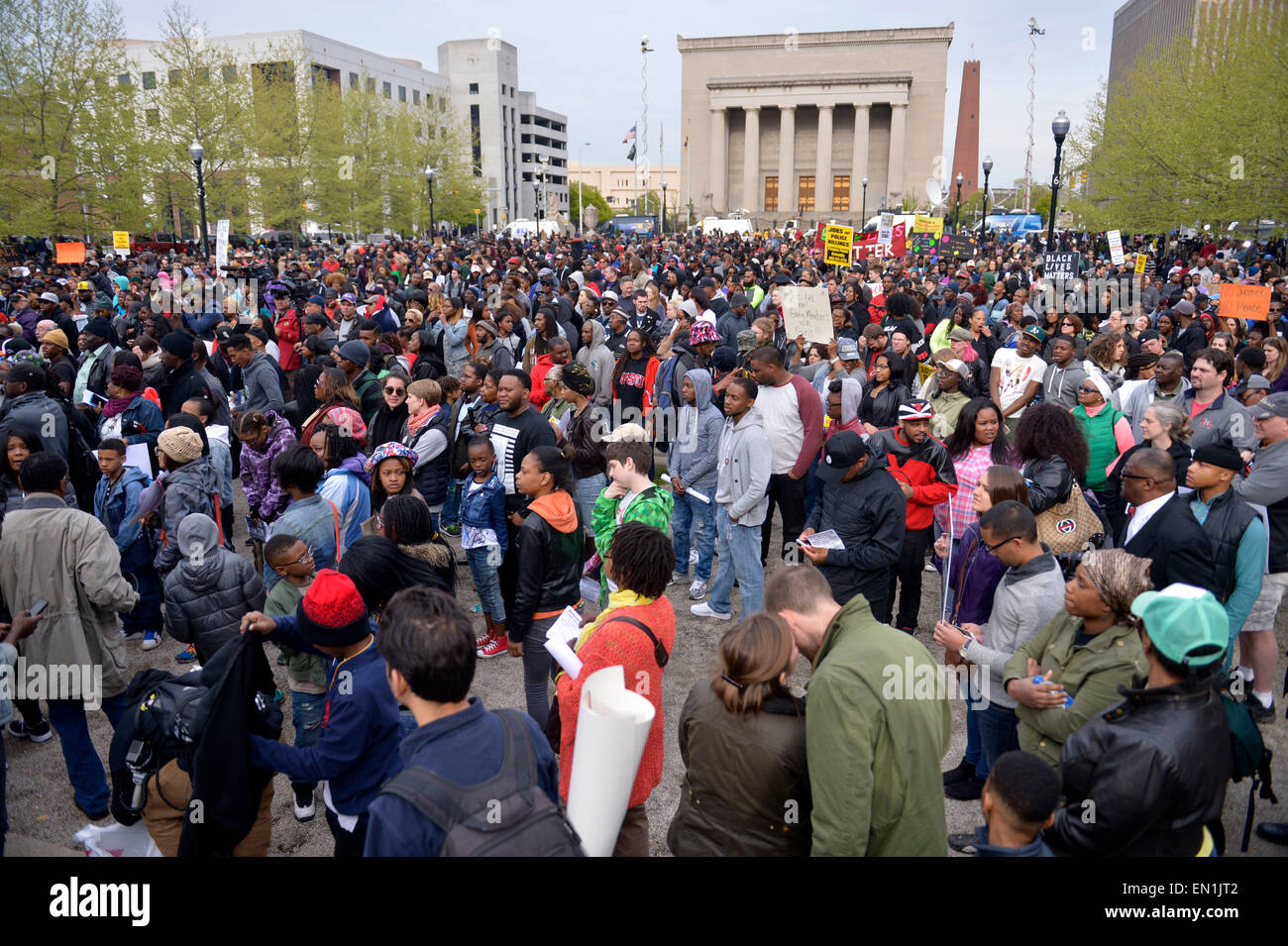 Baltimore, USA. 25th Apr, 2015. Hundreds of demonstrators hold a rally ...