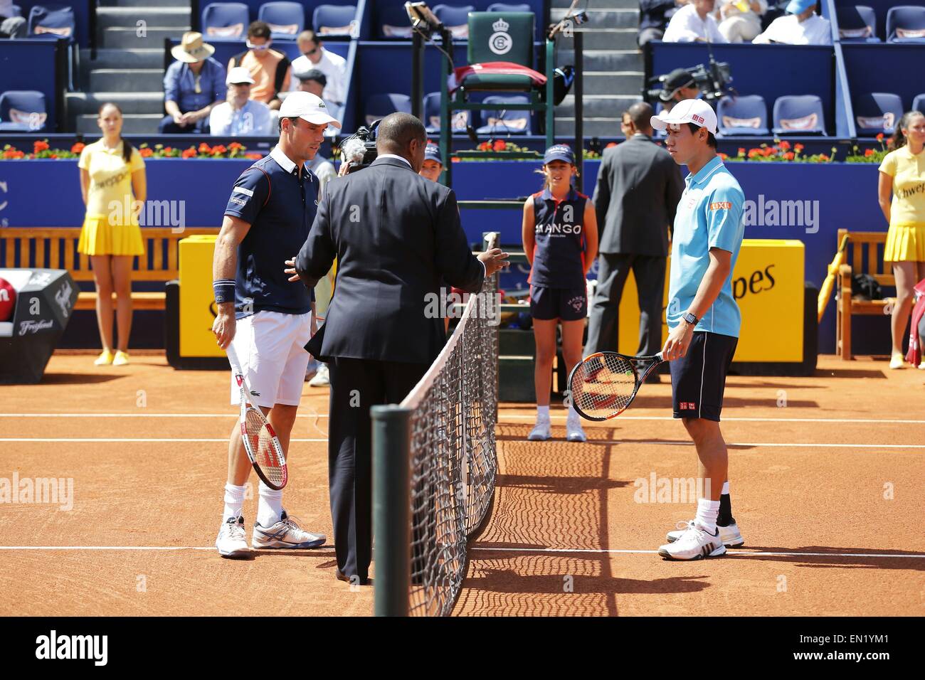 Barcelona, Spain, April 24, 2015. 24th Apr, 2015. (L-R) Roberto Bautista Agut (ESP), Kei Nishikori (JPN) Tennis : Roberto Bautista Agut of Spain and Kei Nishikori of Japan before singls Quarter finals match on the Barcelona Open Banc Sabadell tennis tournament at the Real Club de Tenis de Barcelona in Barcelona, Spain, April 24, 2015 . © Mutsu Kawamori/AFLO/Alamy Live News Stock Photo